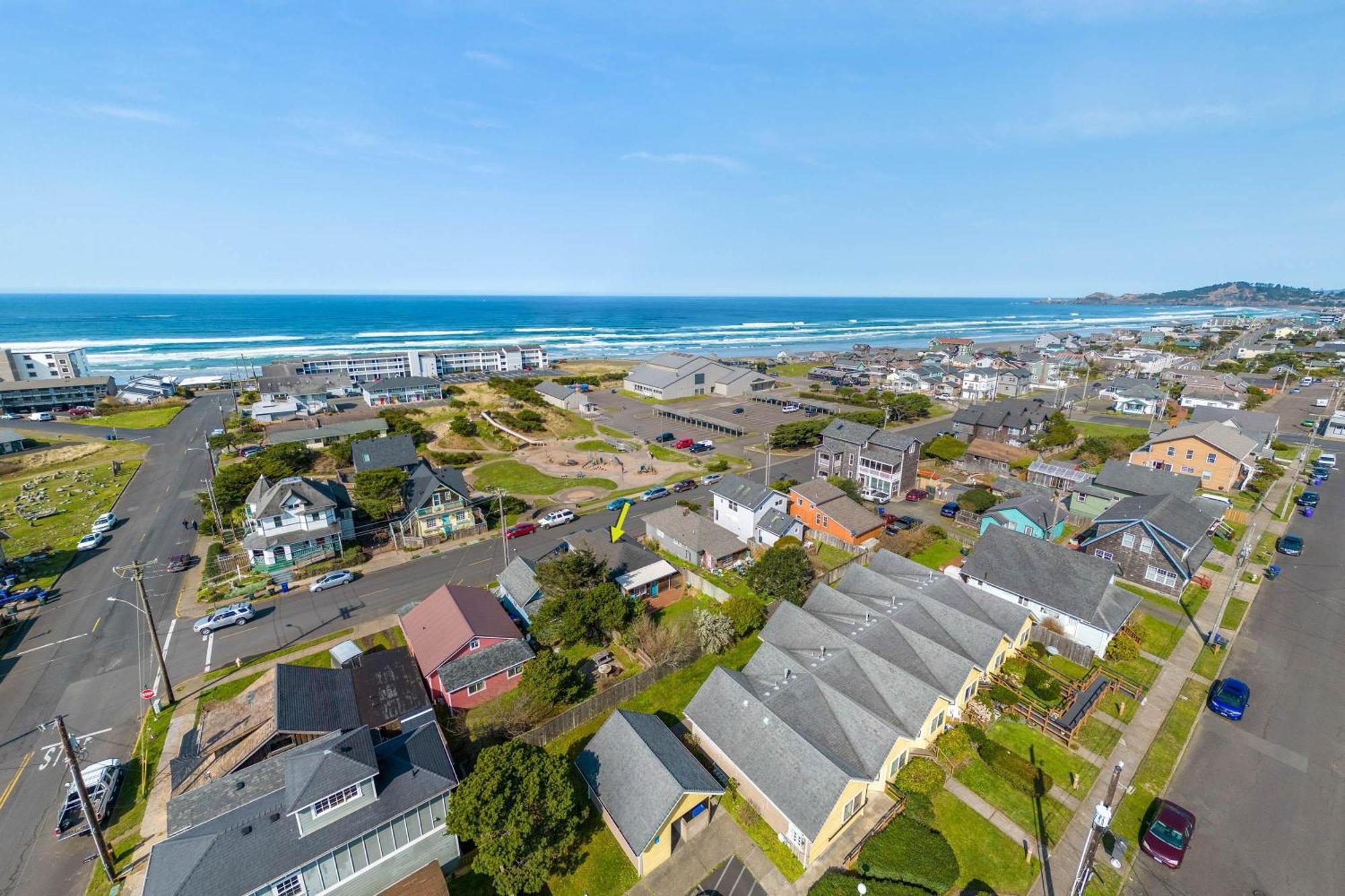 Nyevana Beach House Newport Exterior photo