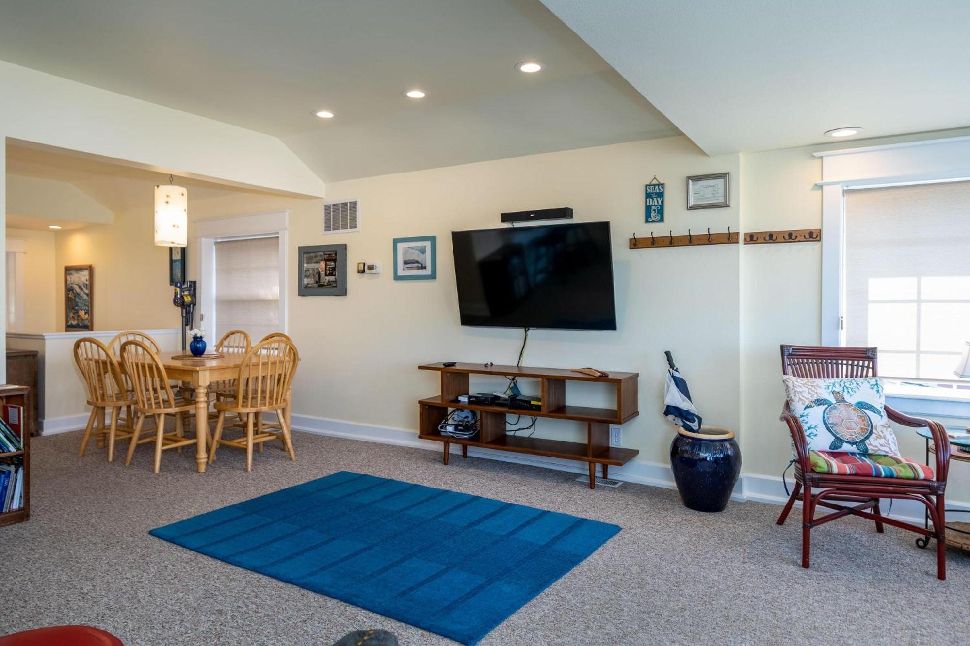 Nyevana Beach House Newport Exterior photo