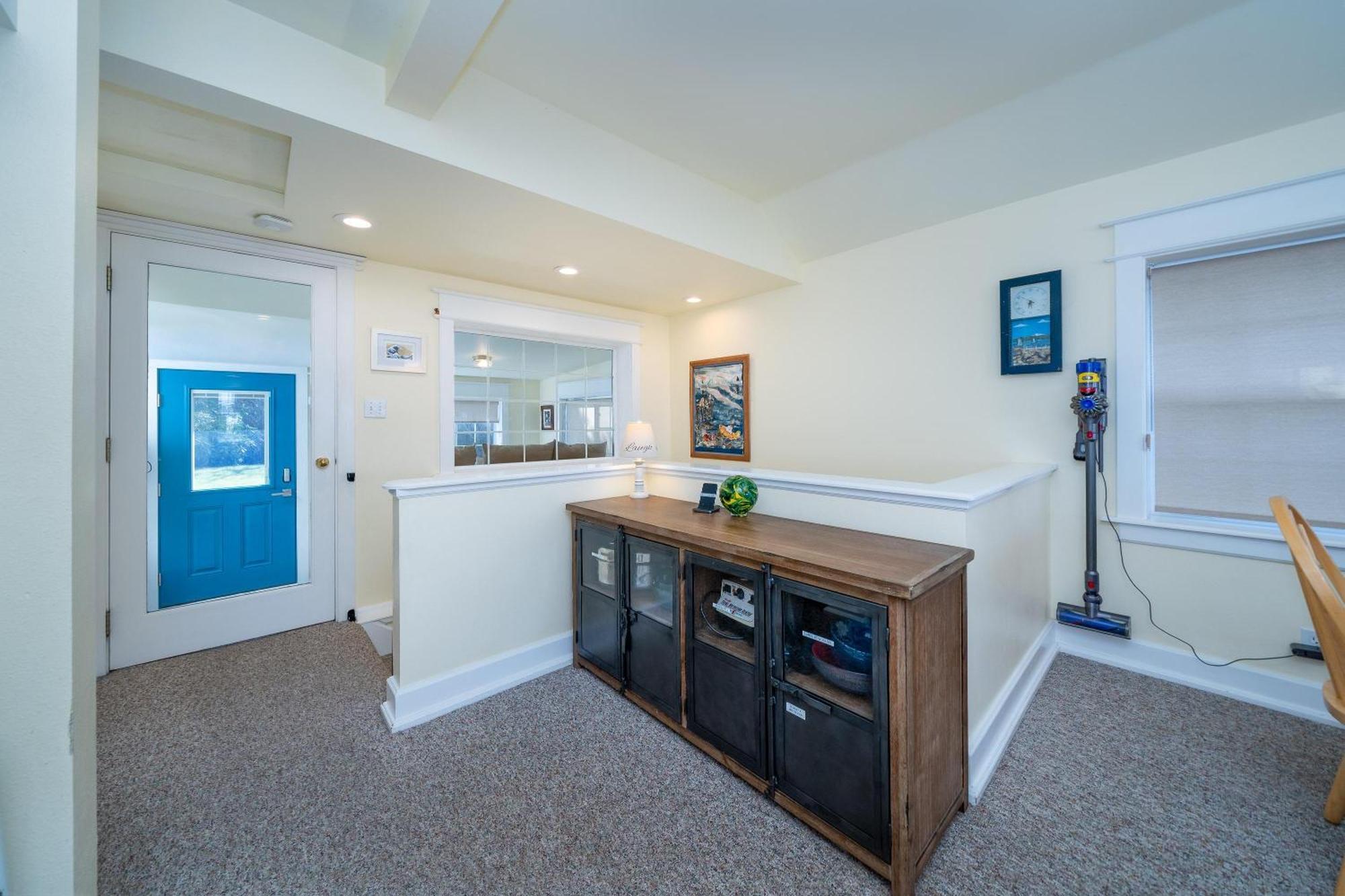 Nyevana Beach House Newport Exterior photo